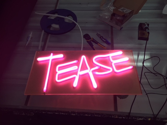 110V Input LED Neon Lights IP68 Waterproof Restaurant Shopping Mall Usage