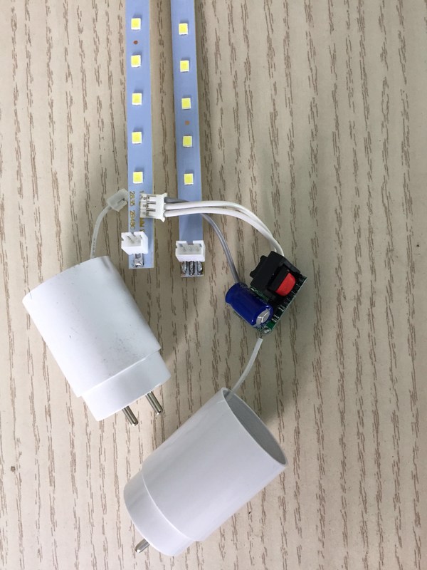 High Lumen Warm White T8 LED Tube Light Bulb 9W 18W In SKD SMD 2835
